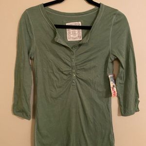 New Women’s Duck Head Shirt